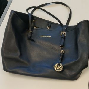 Black leather Michael Kors handbag shoulder bag
